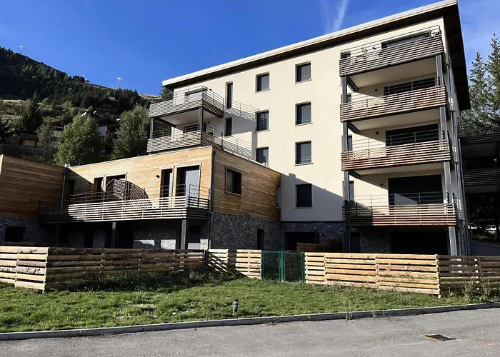 Hotel Mariande - 4 Pieces Pour 9 Personnes 454