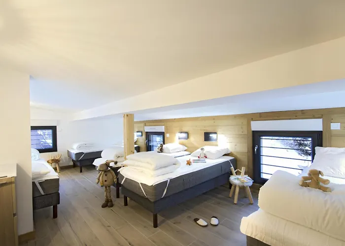 Hotel Mariande - 4 Pieces Pour 9 Personnes 454 *